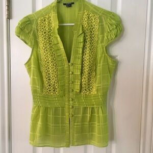 XOXO Green Large Blouse with cap sleeves and front pleats
